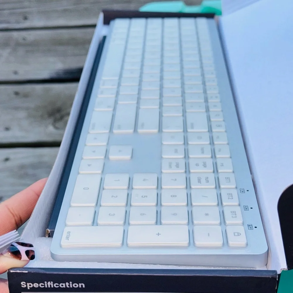 SABLUTE Bluetooth Keyboard and Mouse for Mac — 7-Color Backlit